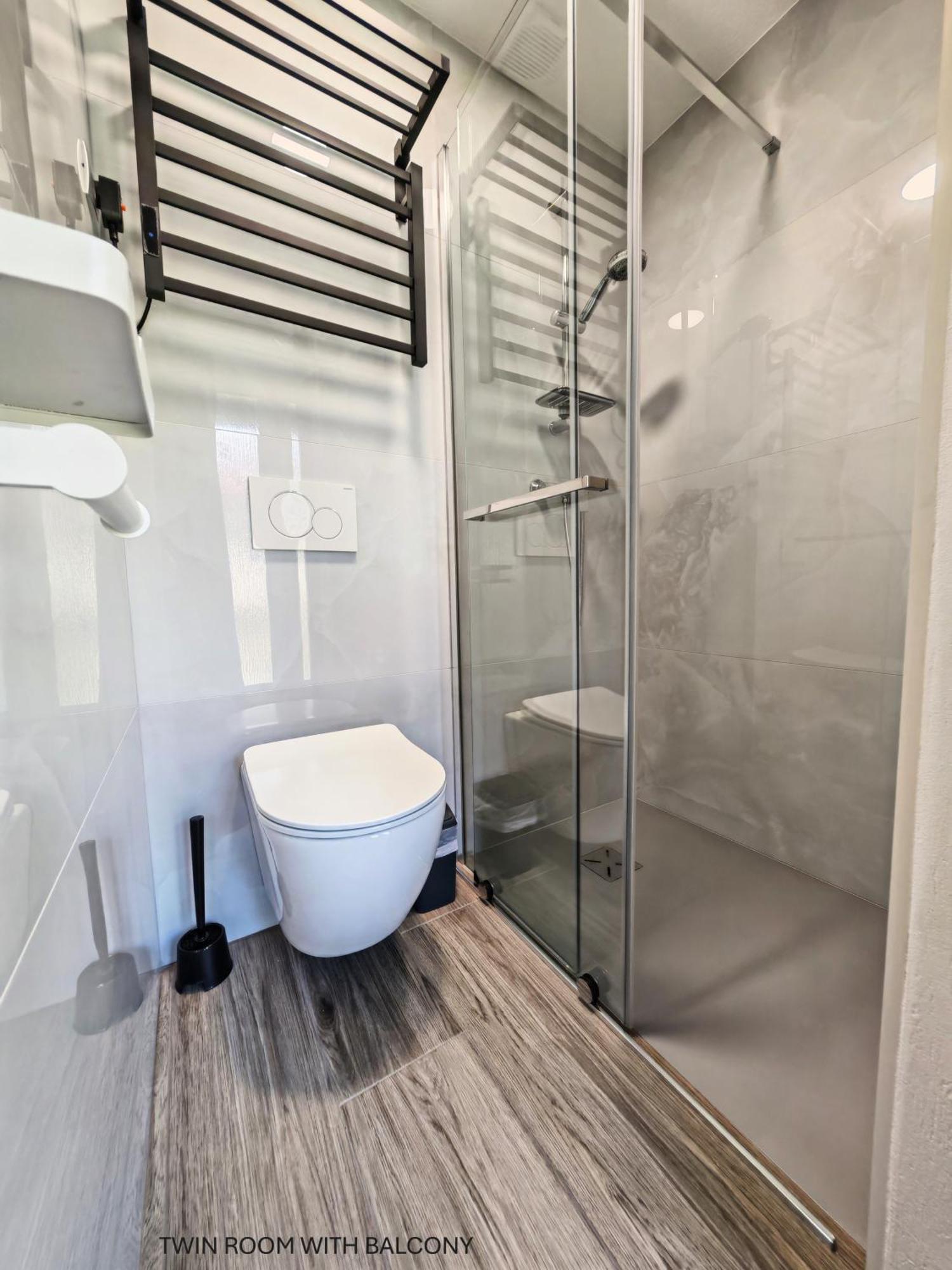 Apartment And Room Anica 톨민 외부 사진