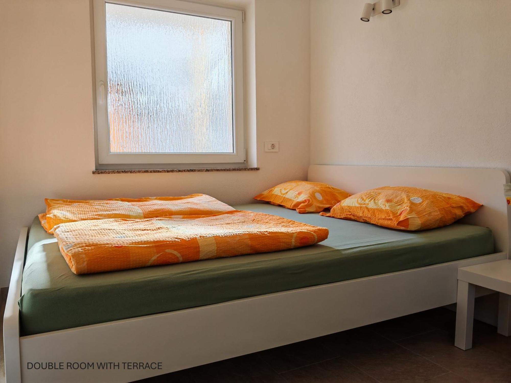Apartment And Room Anica 톨민 외부 사진