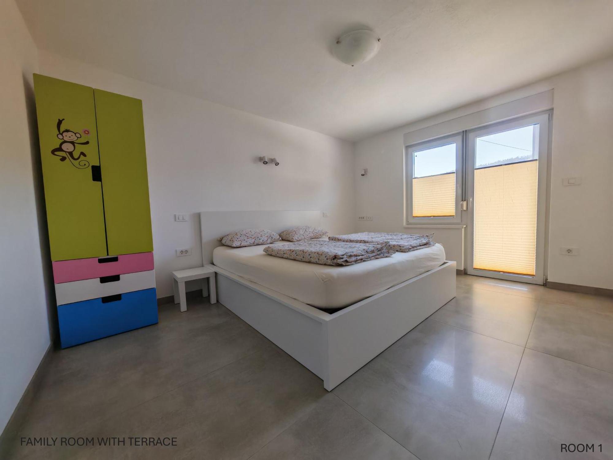 Apartment And Room Anica 톨민 외부 사진
